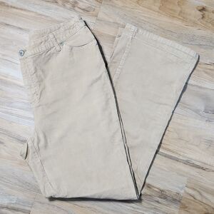 🔹️St. John's Bay Tan Bootcut Corduroy Jeans Suze 16/33